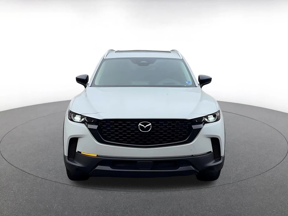 2025 Mazda CX-50 - Image 4 of 31