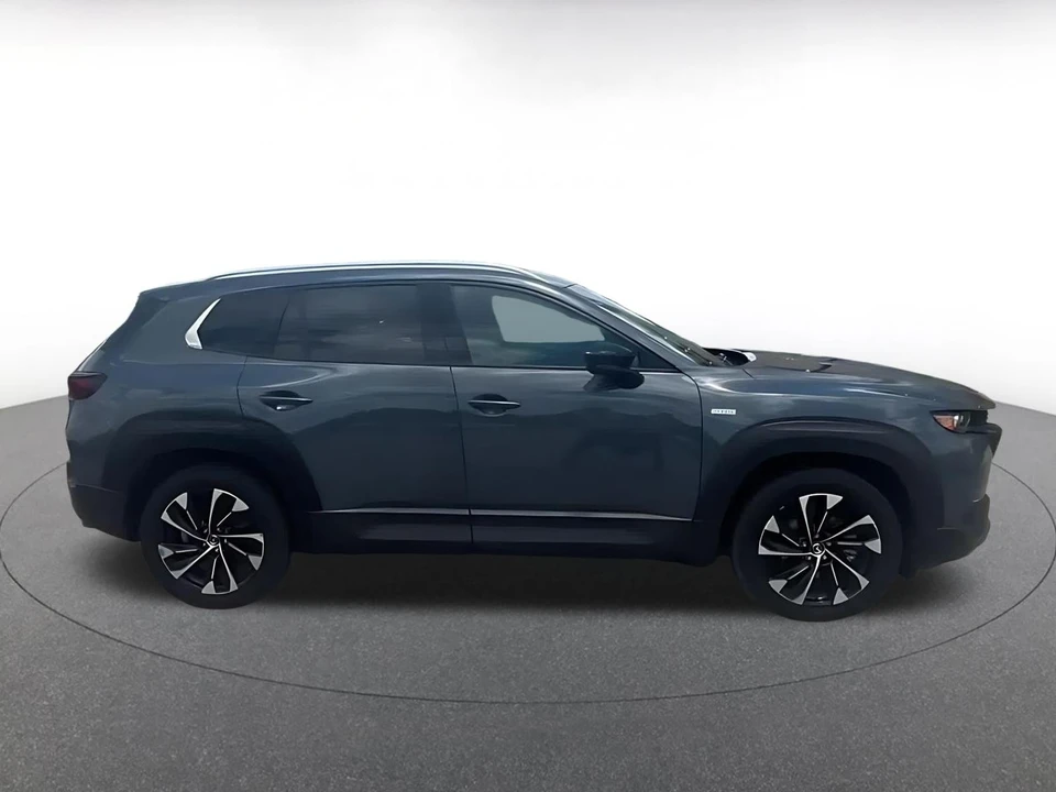 2025 Mazda CX-50 - Image 18 of 31