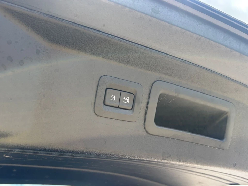 2025 Mazda - Image 21 of 31