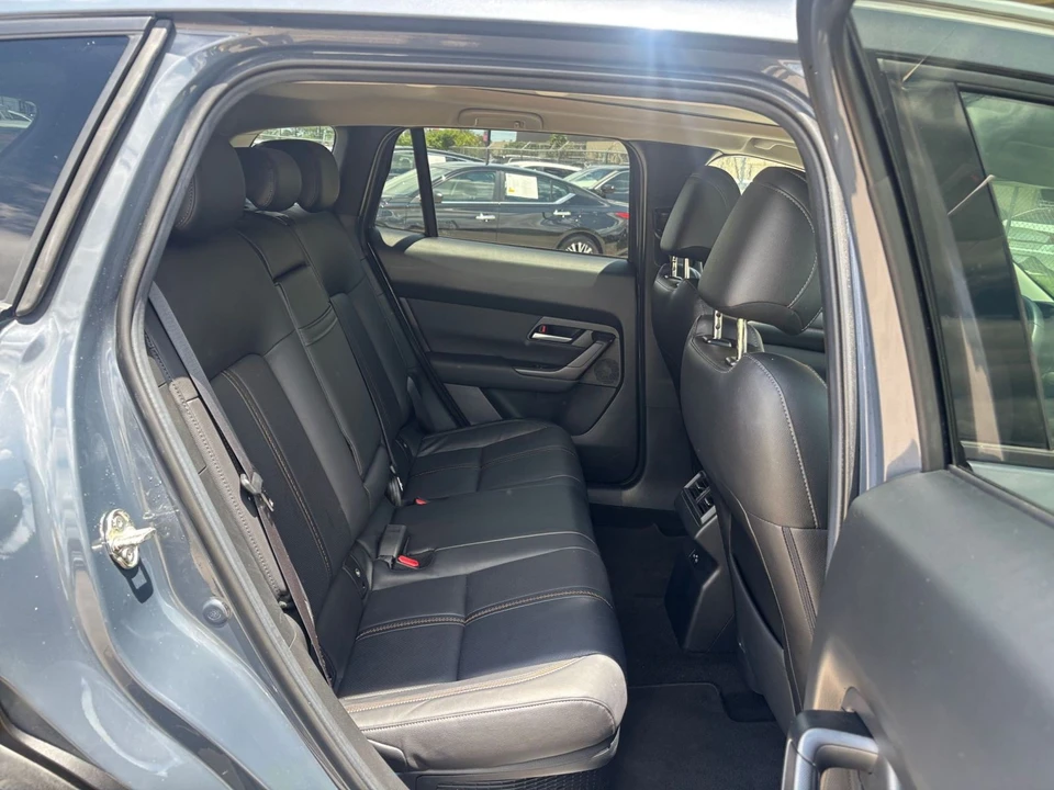 2025 Mazda CX-50 - Image 29 of 31