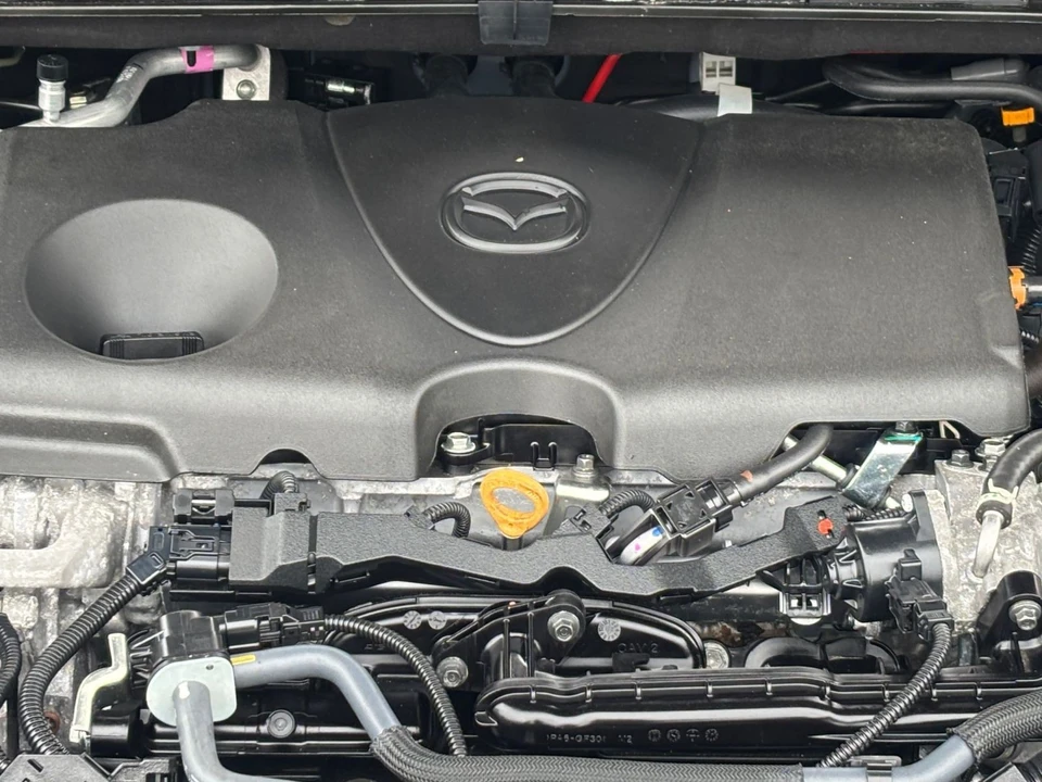 2025 Mazda CX-50 - Image 30 of 31