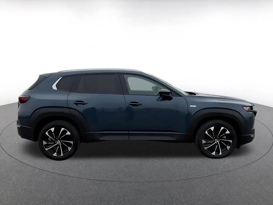 2025 Mazda CX-50 - Image 18 of 31
