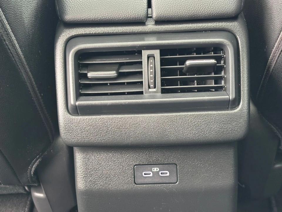 2025 Mazda CX-50 - Image 22 of 31
