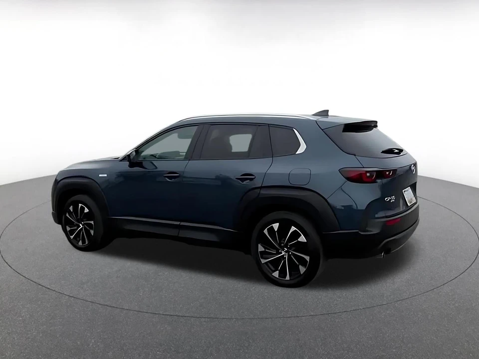 2025 Mazda CX-50 - Image 12 of 31