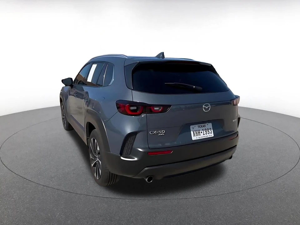 2025 Mazda CX-50 - Image 12 of 31