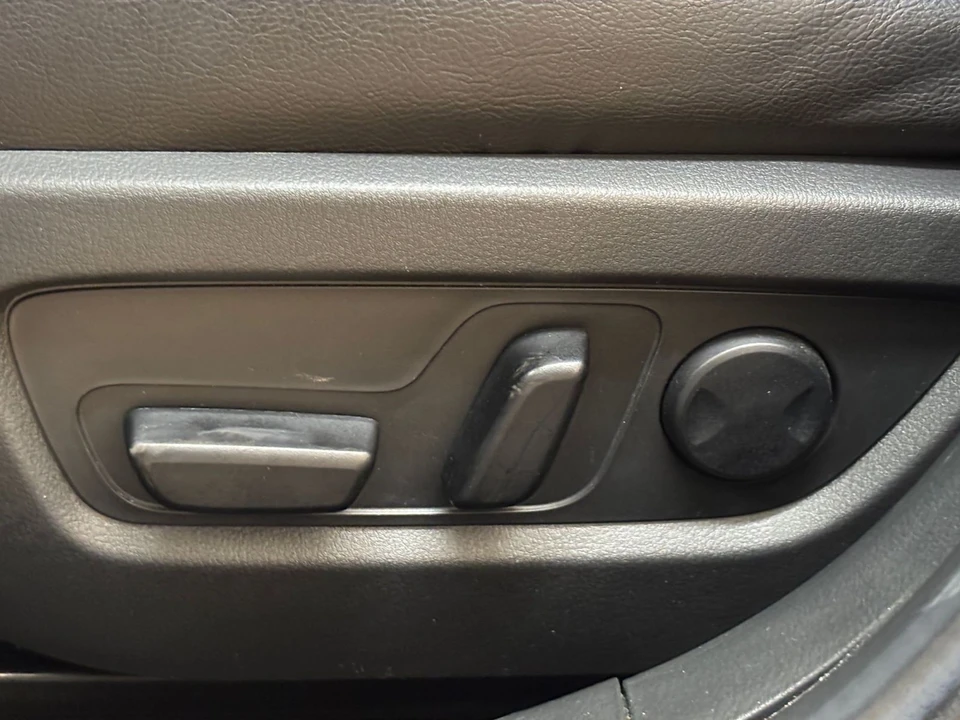 2025 Mazda CX-50 - Image 23 of 31