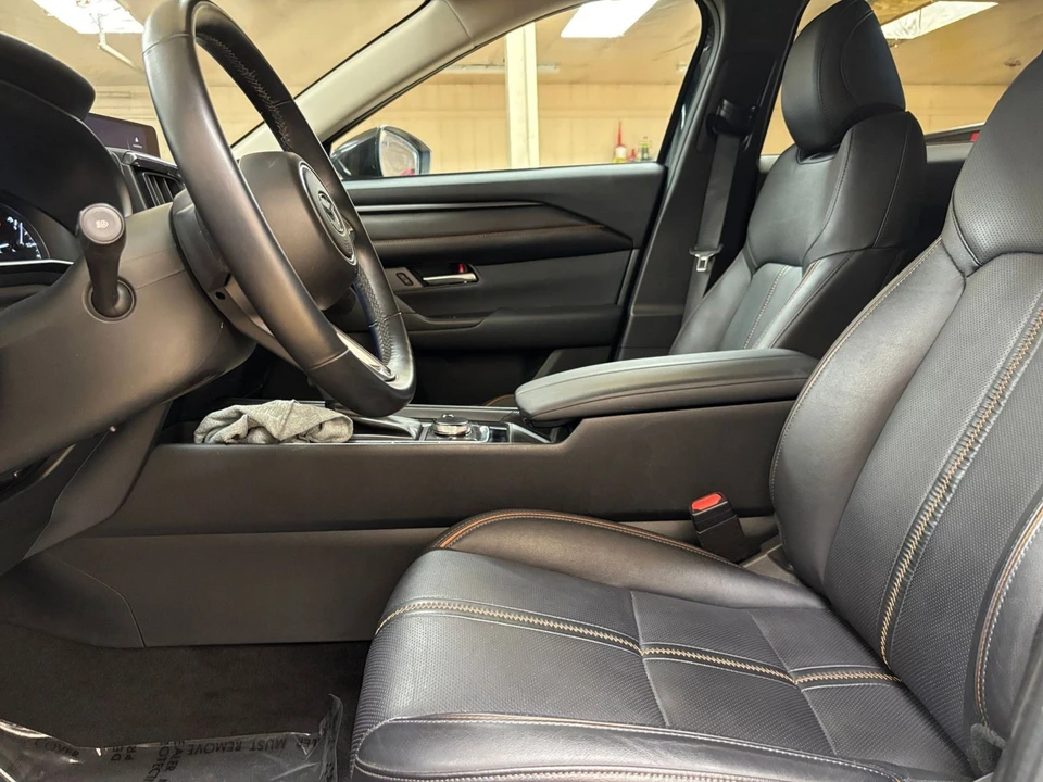 2025 Mazda CX-50 - Image 29 of 31