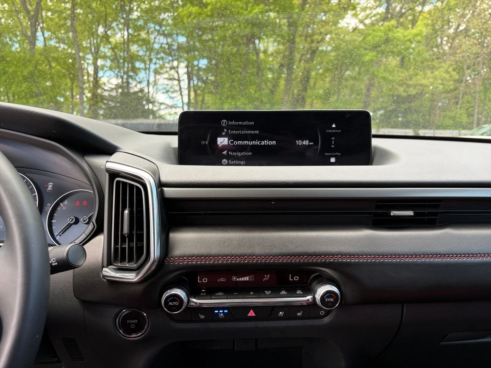 2025 Mazda CX-50 - Image 16 of 31