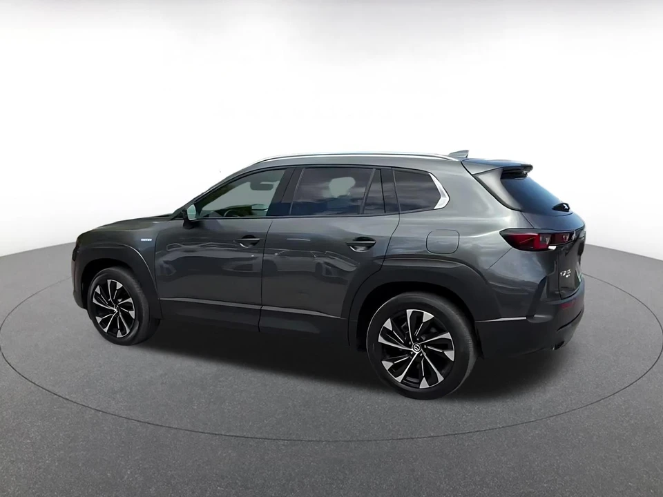 2025 Mazda CX-50 - Image 4 of 31