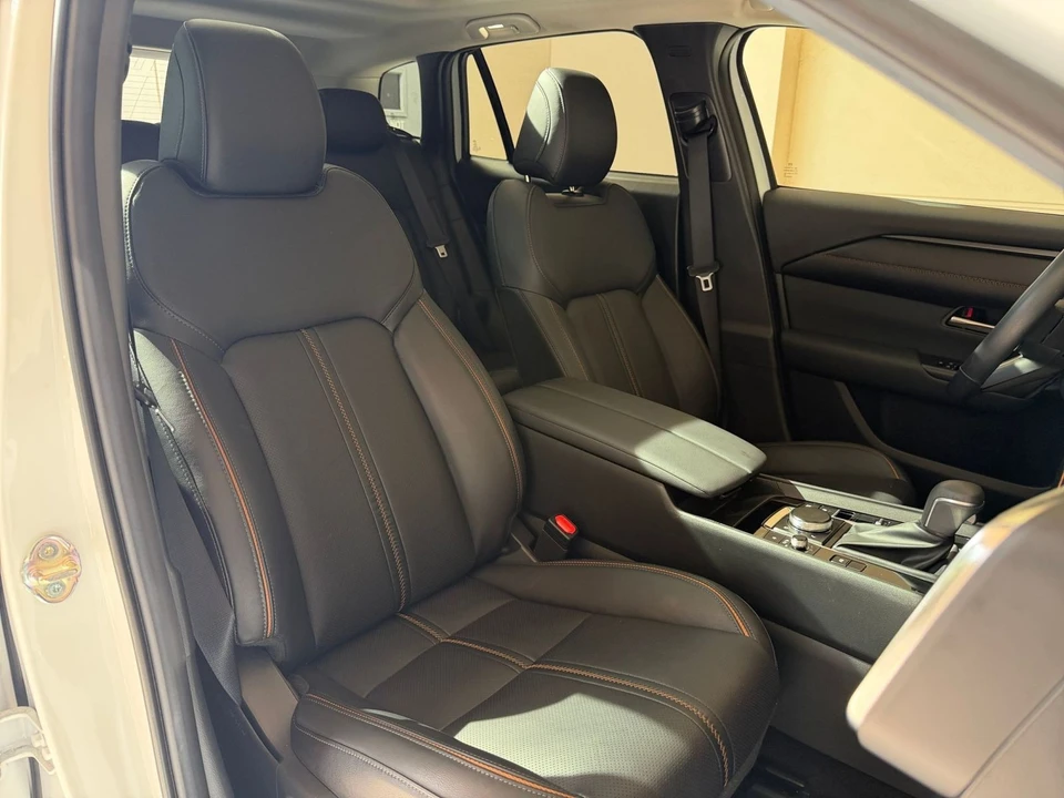 2025 Mazda CX-50 - Image 28 of 31