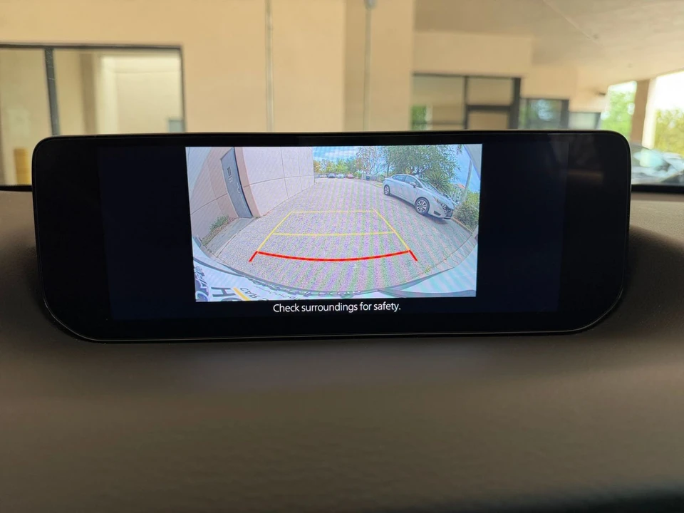 2025 Mazda CX-50 - Image 17 of 31