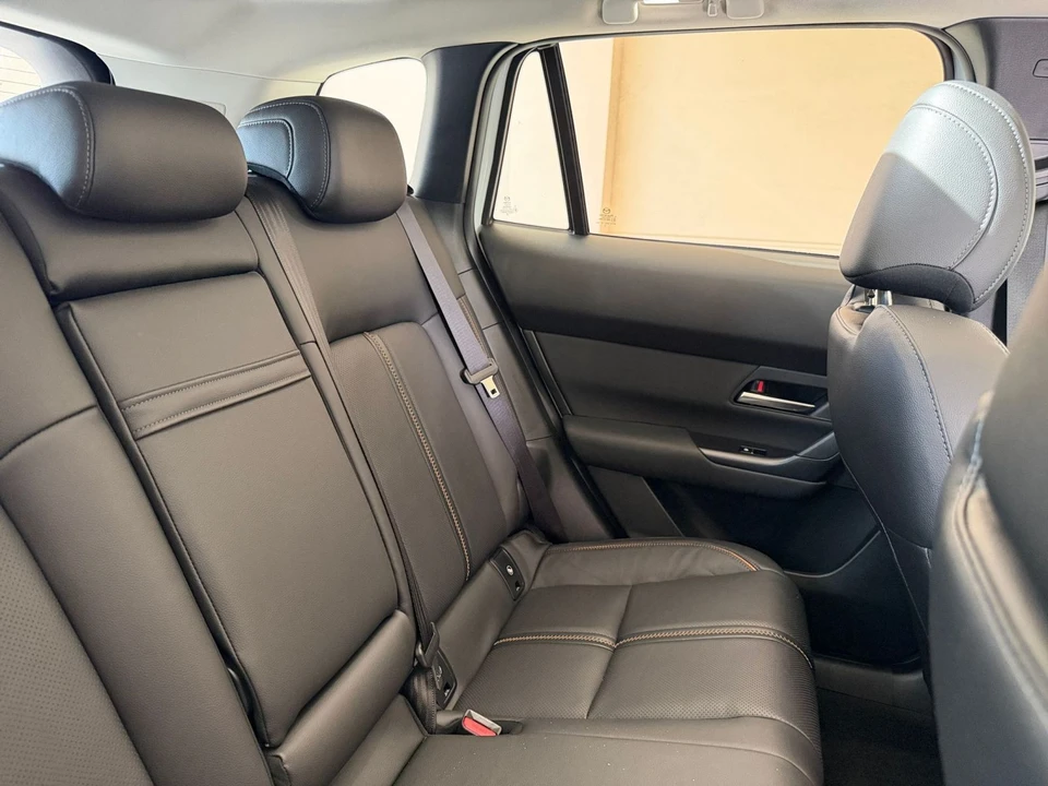 2025 Mazda CX-50 - Image 29 of 31