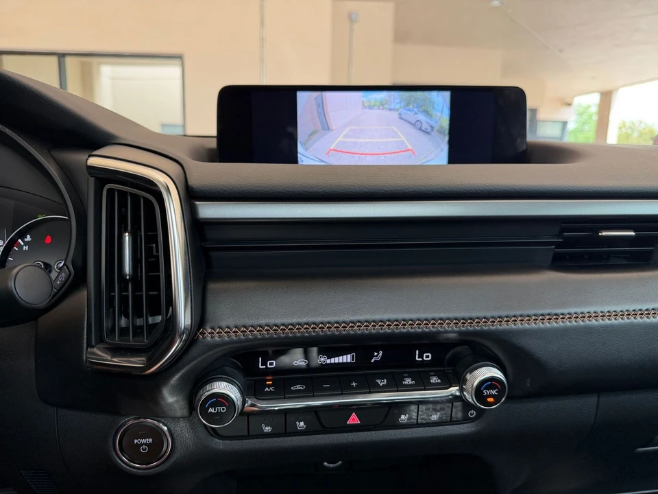 2025 Mazda CX-50 - Image 14 of 31