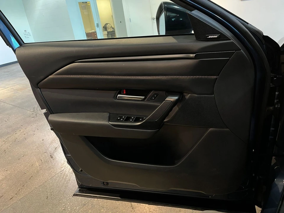 2025 Mazda CX-50 - Image 20 of 31