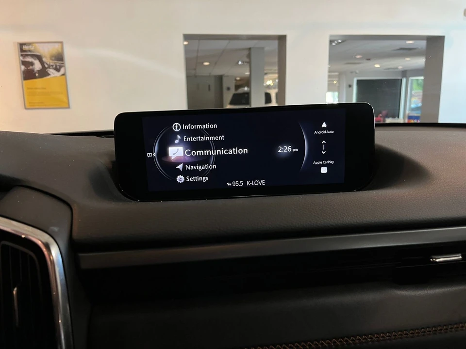 2025 Mazda CX-50 - Image 18 of 31