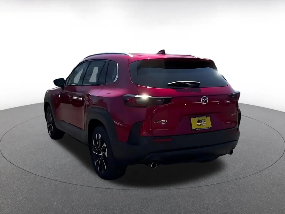 2025 Mazda CX-50 - Image 8 of 31