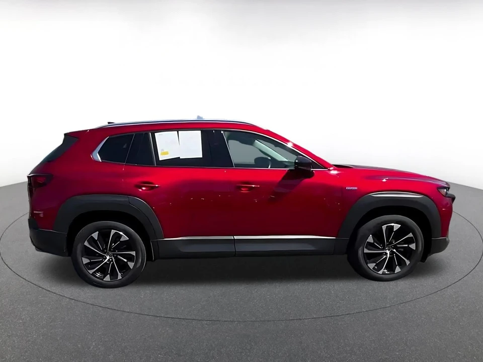 2025 Mazda CX-50 - Image 12 of 31