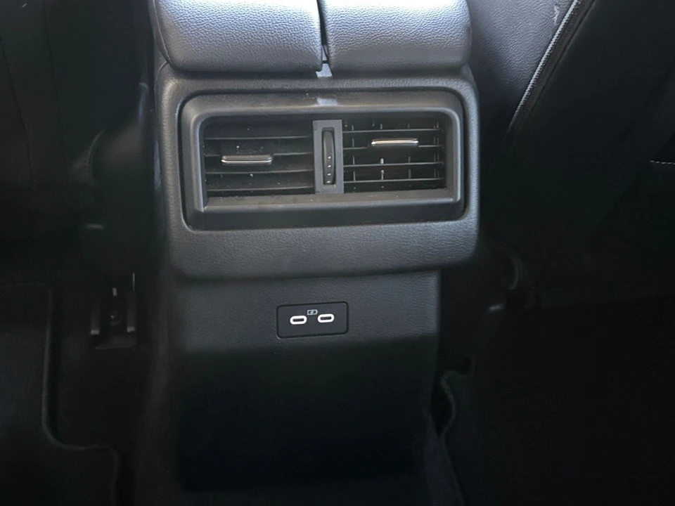 2025 Mazda CX-50 - Image 21 of 31