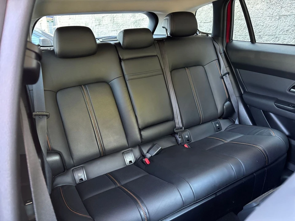 2025 Mazda CX-50 - Image 23 of 31