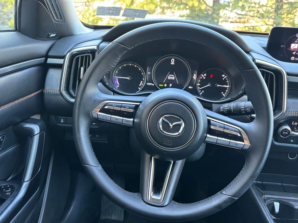 2025 Mazda CX-50 - Image 25 of 31