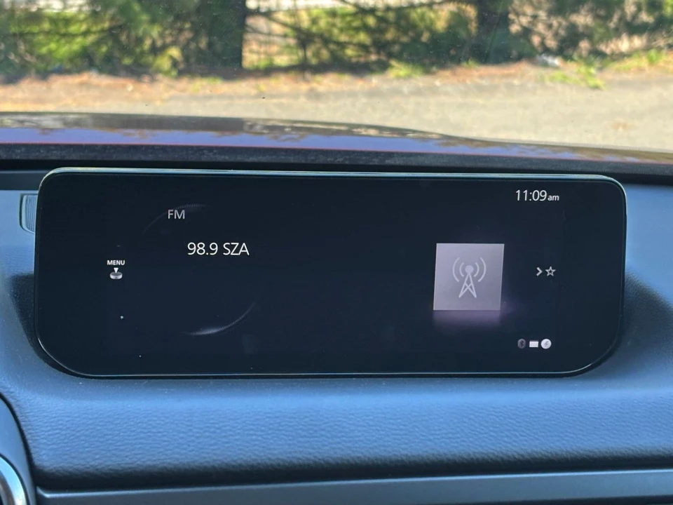 2025 Mazda CX-50 - Image 17 of 31