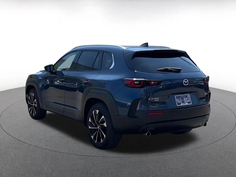2025 Mazda CX-50 - Image 9 of 31