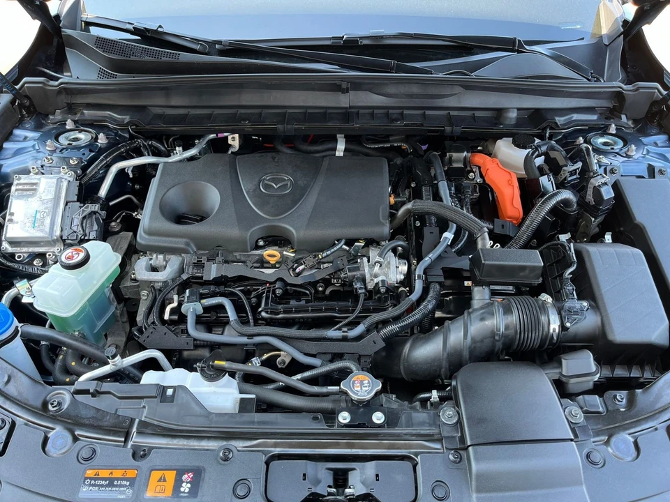 2025 Mazda CX-50 - Image 28 of 31