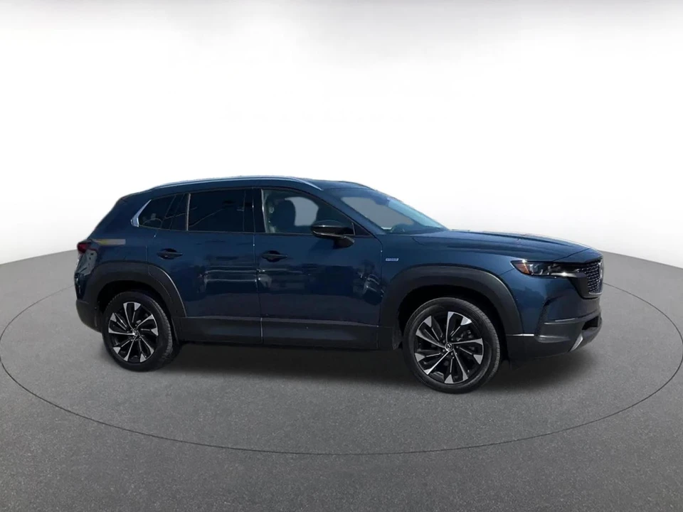 2025 Mazda CX-50 - Image 2 of 31