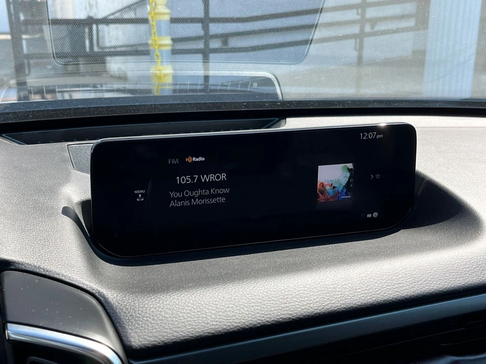 2025 Mazda CX-50 - Image 16 of 31