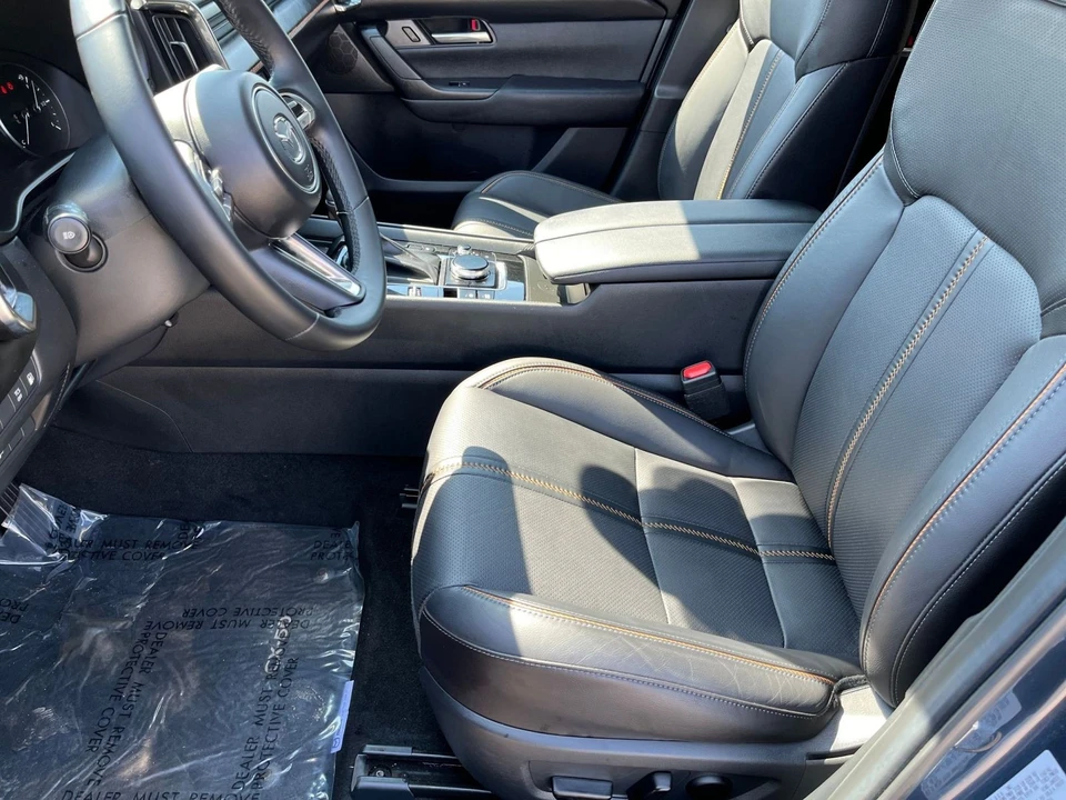 2025 Mazda CX-50 - Image 23 of 31