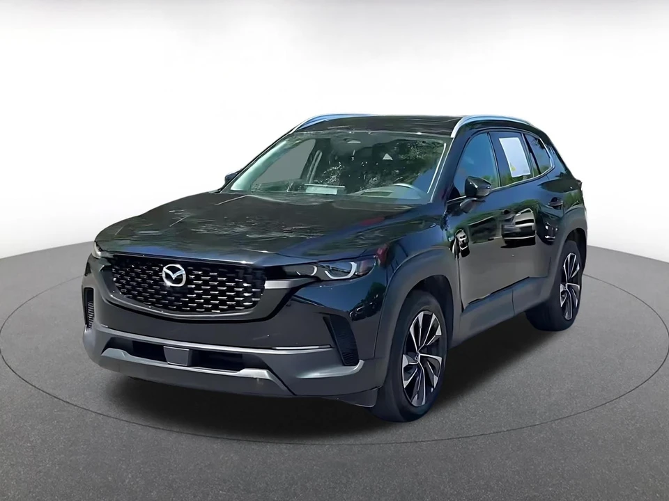 2025 Mazda CX-50 - Image 8 of 31