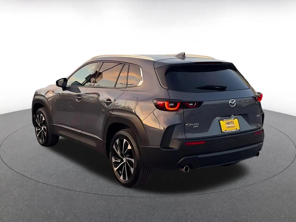 2025 Mazda CX-50 - Image 9 of 31