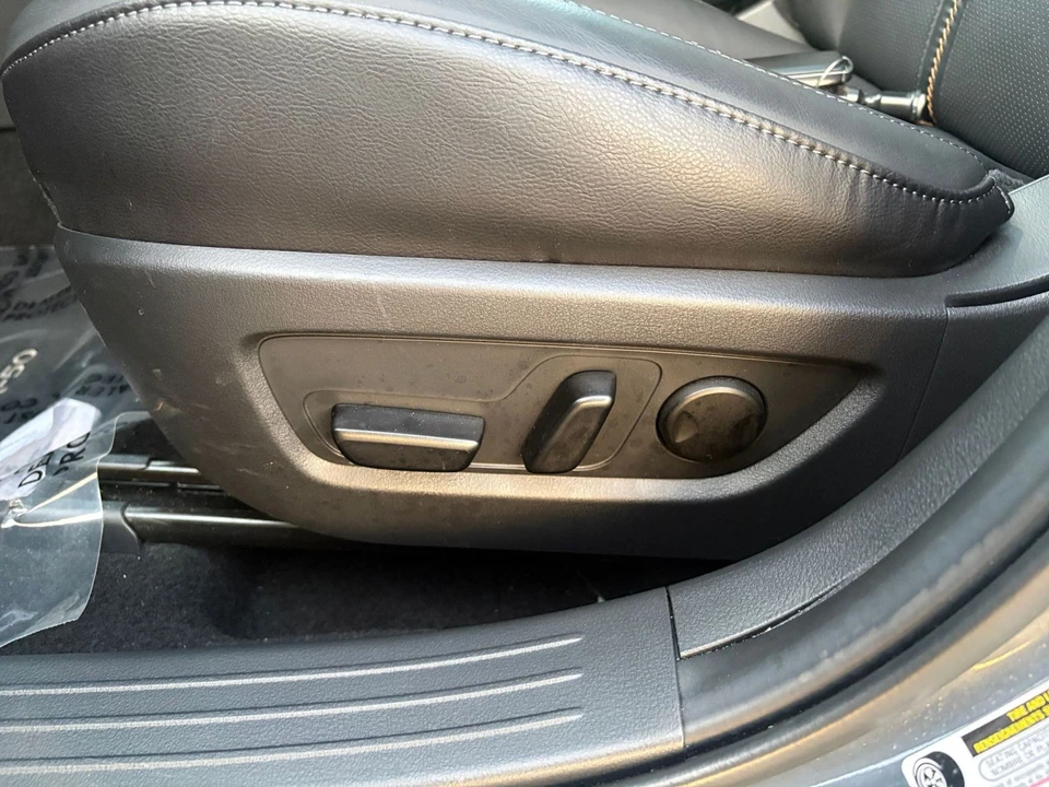 2025 Mazda CX-50 - Image 25 of 31