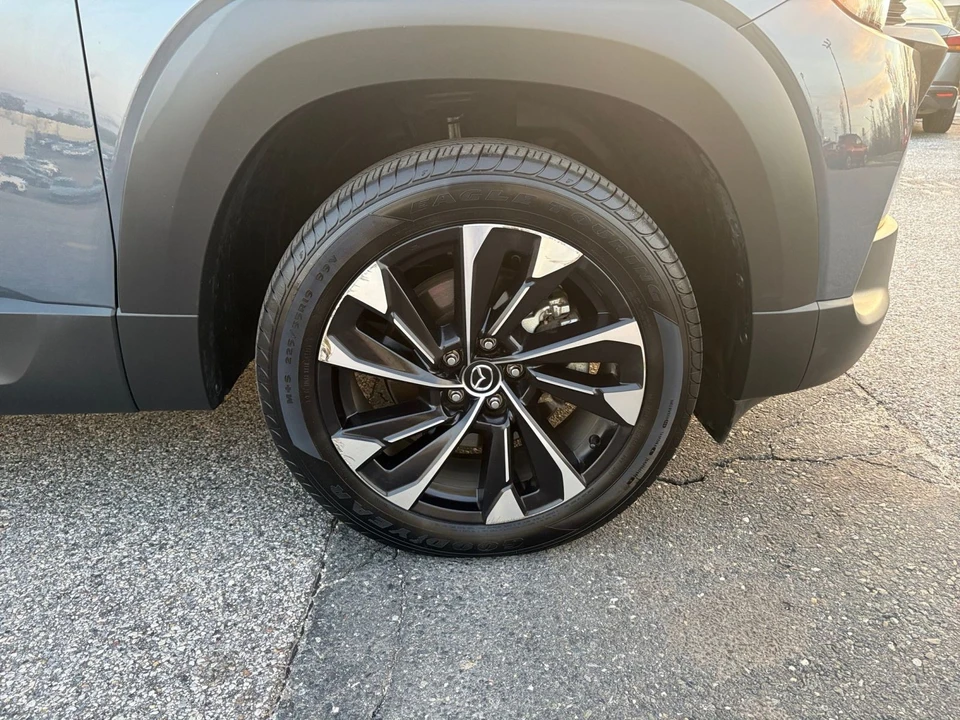 2025 Mazda CX-50 - Image 28 of 31