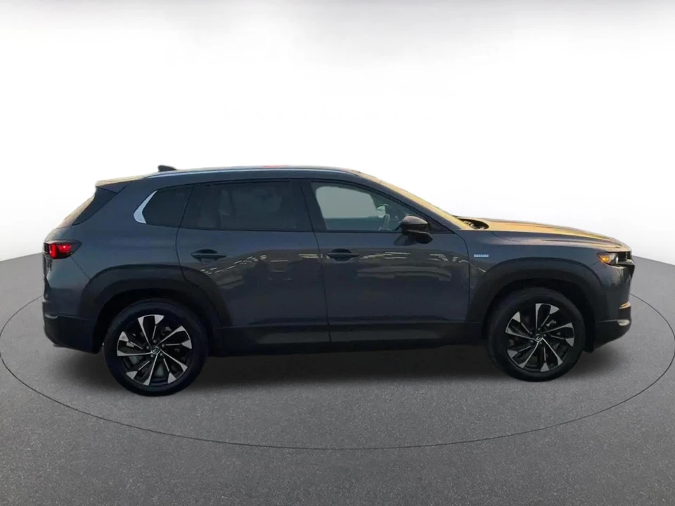 2025 Mazda CX-50 - Image 13 of 31