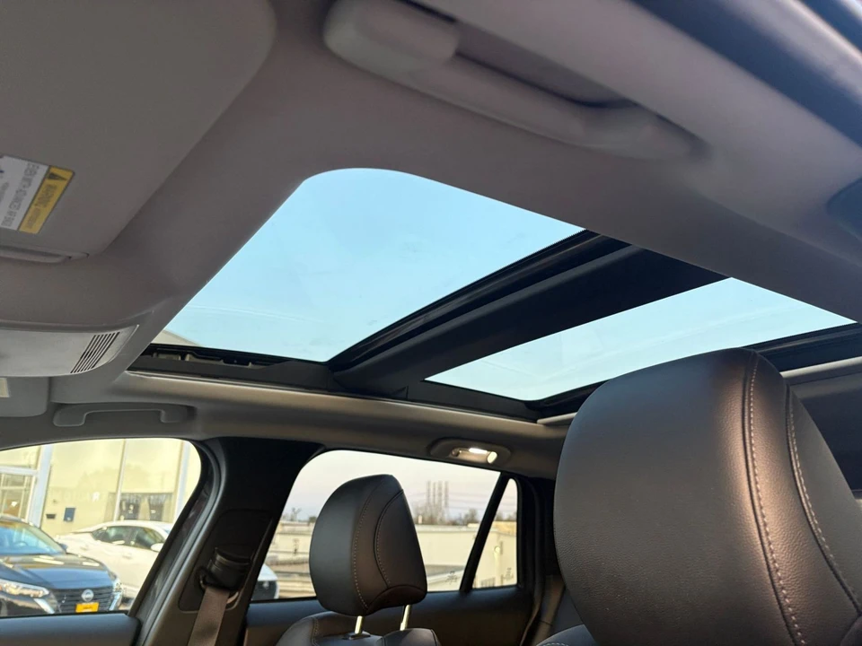 2025 Mazda CX-50 - Image 26 of 31