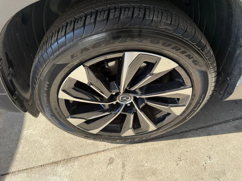 2025 Mazda CX-50 - Image 27 of 31