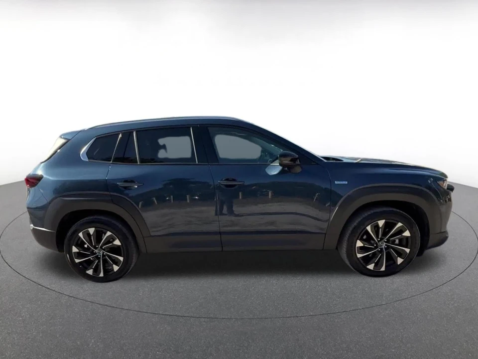 2025 Mazda CX-50 - Image 13 of 31