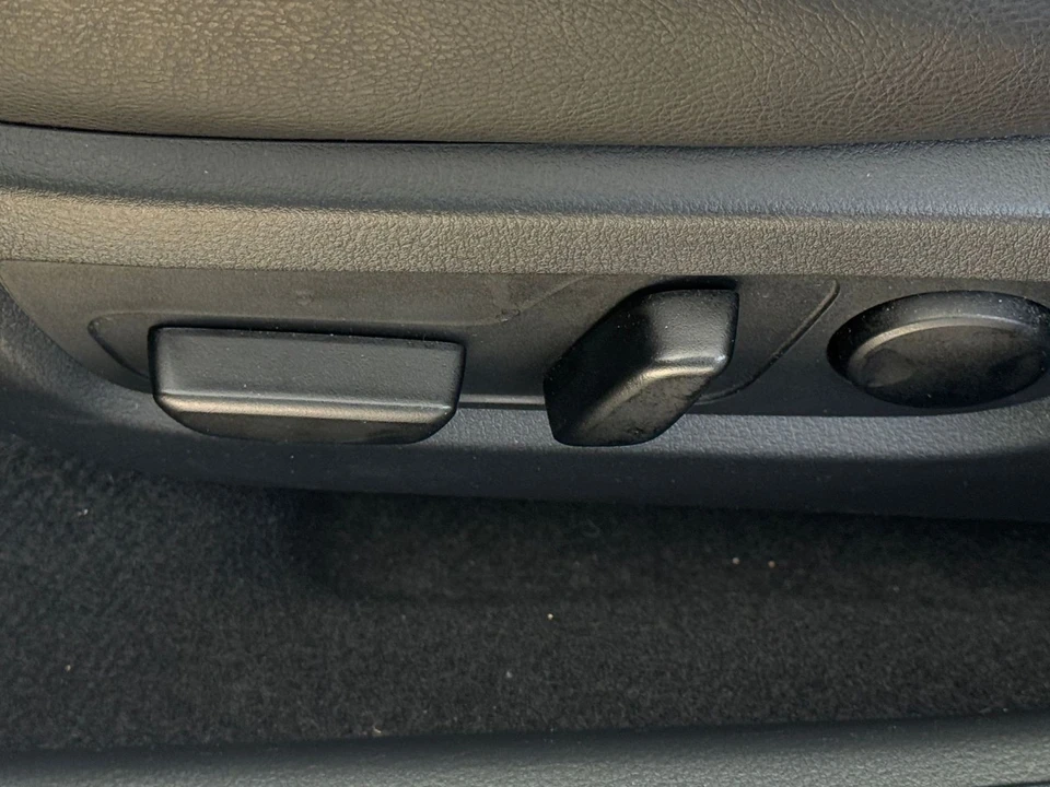 2025 Mazda CX-50 - Image 18 of 31