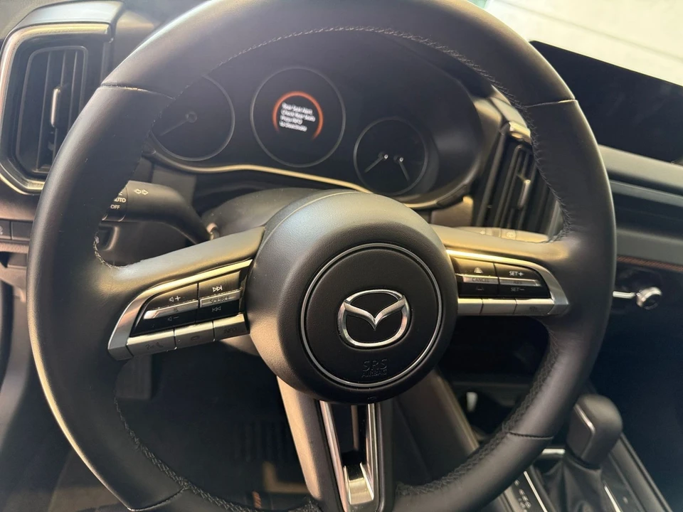 2025 Mazda CX-50 - Image 24 of 31