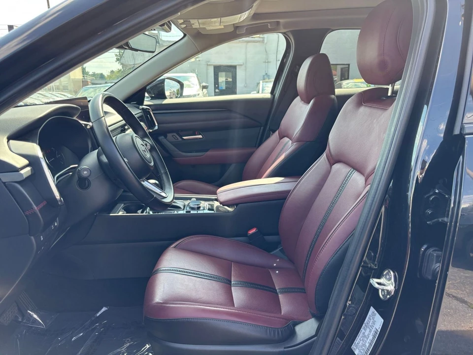 2025 Mazda CX-50 - Image 29 of 31