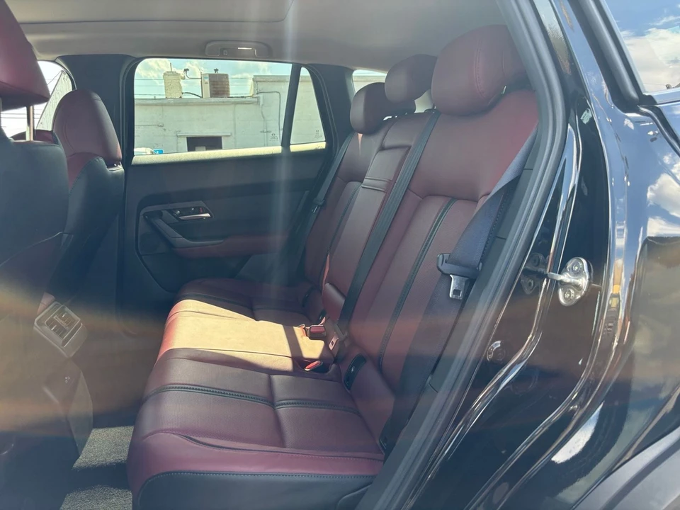 2025 Mazda CX-50 - Image 28 of 31