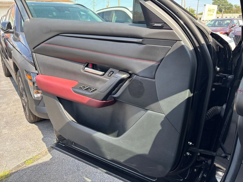 2025 Mazda CX-50 - Image 20 of 31