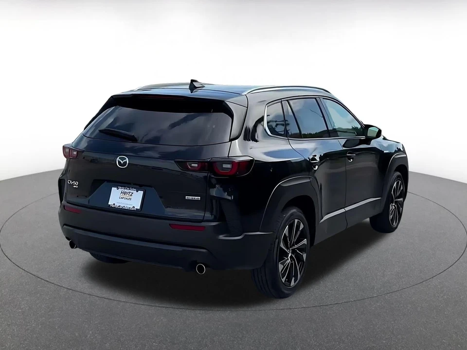 2025 Mazda CX-50 - Image 15 of 31