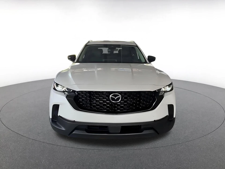2025 Mazda CX-50 - Image 4 of 31