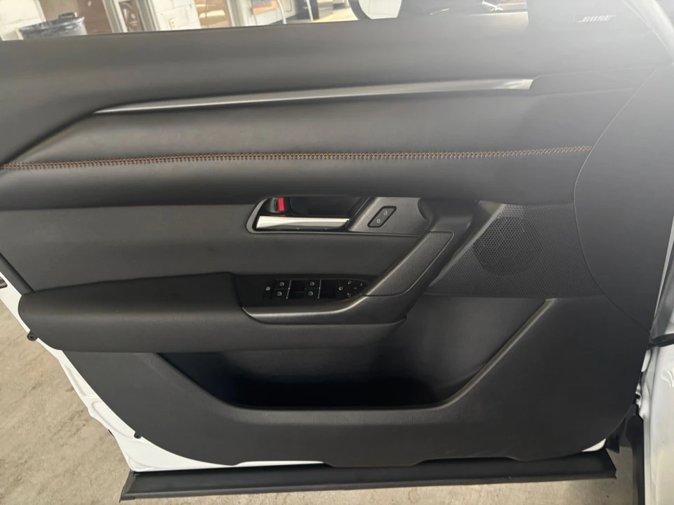 2025 Mazda CX-50 - Image 20 of 31