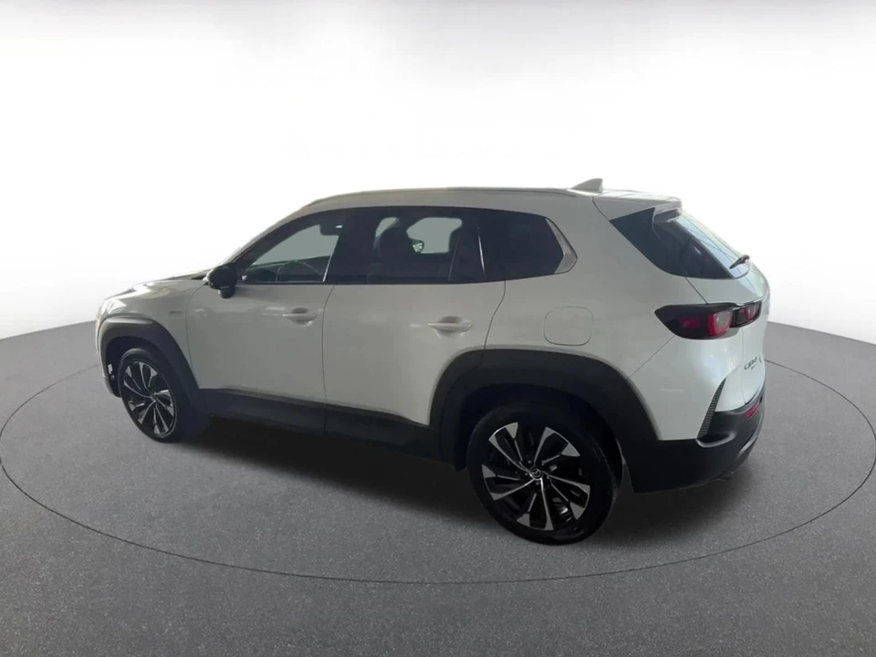 2025 Mazda CX-50 - Image 12 of 31