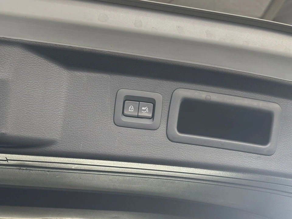 2025 Mazda CX-50 - Image 25 of 31