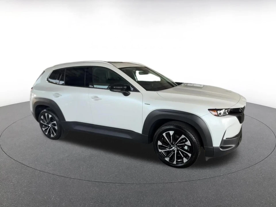 2025 Mazda CX-50 - Image 2 of 31