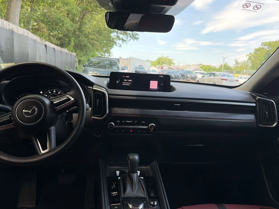 2025 Mazda CX-50 - Image 18 of 27